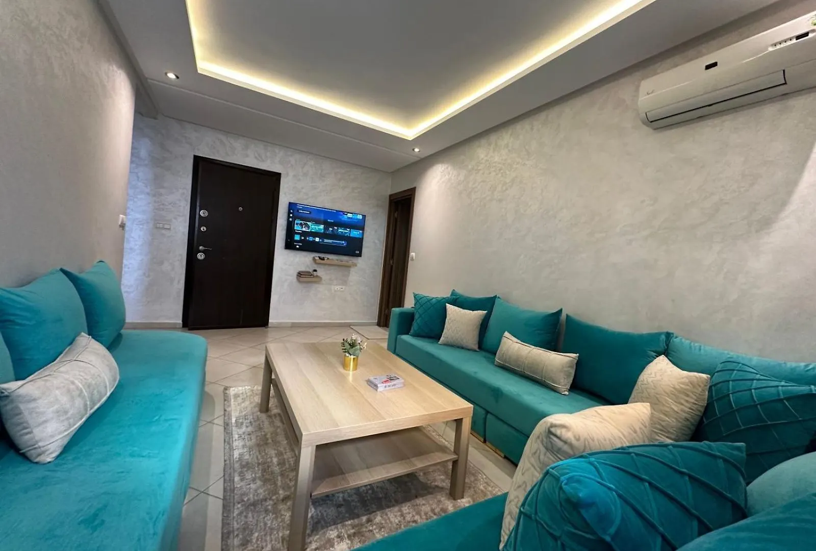 Апартаменты Appartement Chic Et Spacieux Агадир